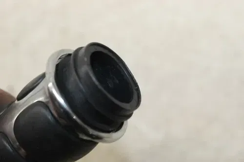 15 HARLEY-DAVIDSON ULTRA LIMITED LOW FLHTK RIGHT THROTTLE GRIP
