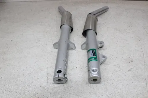 09-17 YAMAHA V STAR 950 XVS950 FRONT FORKS SHOCK SUSPENSION SET PAIR