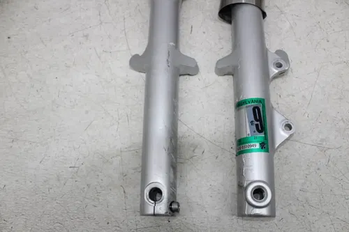 09-17 YAMAHA V STAR 950 XVS950 FRONT FORKS SHOCK SUSPENSION SET PAIR