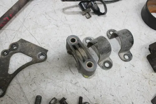 03 YAMAHA GRIZZLY 660 PARTS HARDWARE NUTS BOLTS BELT HUBS BRAKE LIGHT TIE RODS