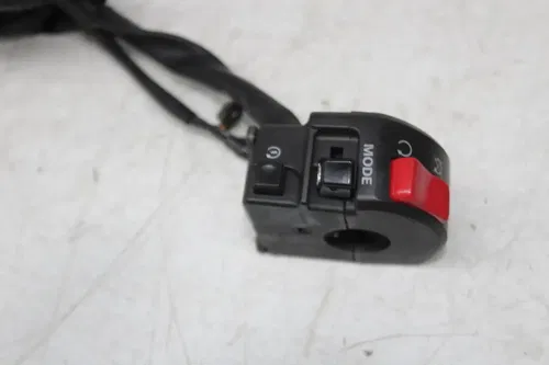 17-20 YAMAHA YZF R6 RIGHT CLIP ON HANDLE KILL OFF START SWITCH SWITCHES