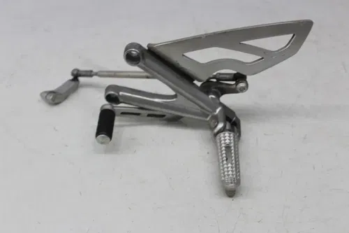06-12 TRIUMPH DAYTONA 675 LEFT REARSET REAR SET FOOT PEG W SHIFTER