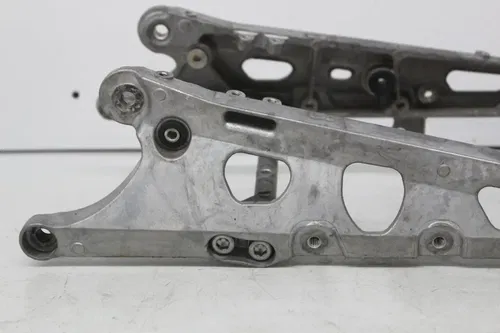 05-06 Honda Cbr600rr Rear Subframe Back Sub Frame