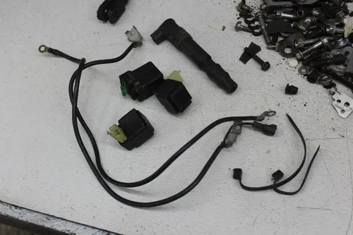 1999 HONDA CBR600F4 PARTS AND HARDWARE NUTS BOLTS STARTER SPROCKET KICKSTAND