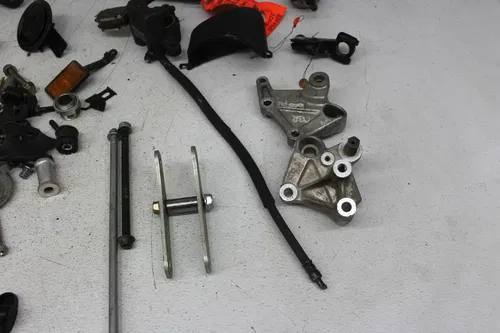 1999 HONDA CBR600F4 PARTS AND HARDWARE NUTS BOLTS STARTER SPROCKET KICKSTAND