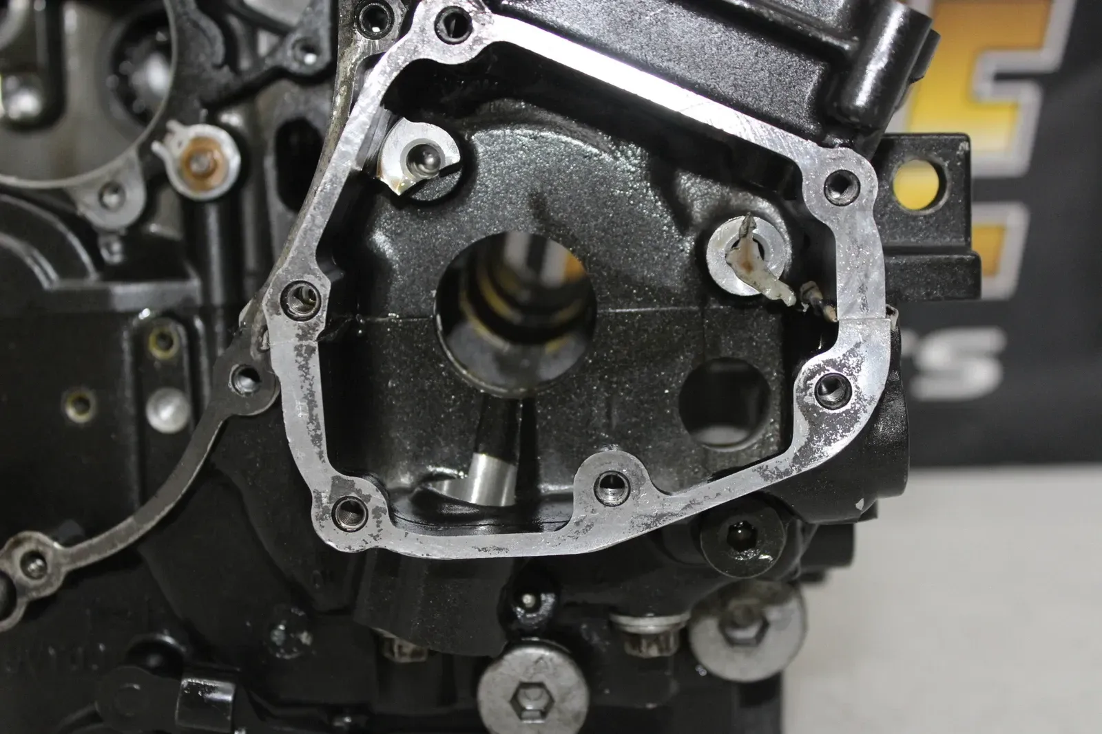 04-06 YAMAHA YZF R1 ENGINE MOTOR CRANKCASE CRANK CASES BLOCK