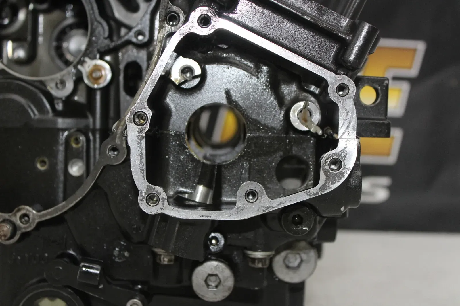 04-06 YAMAHA YZF R1 ENGINE MOTOR CRANKCASE CRANK CASES BLOCK