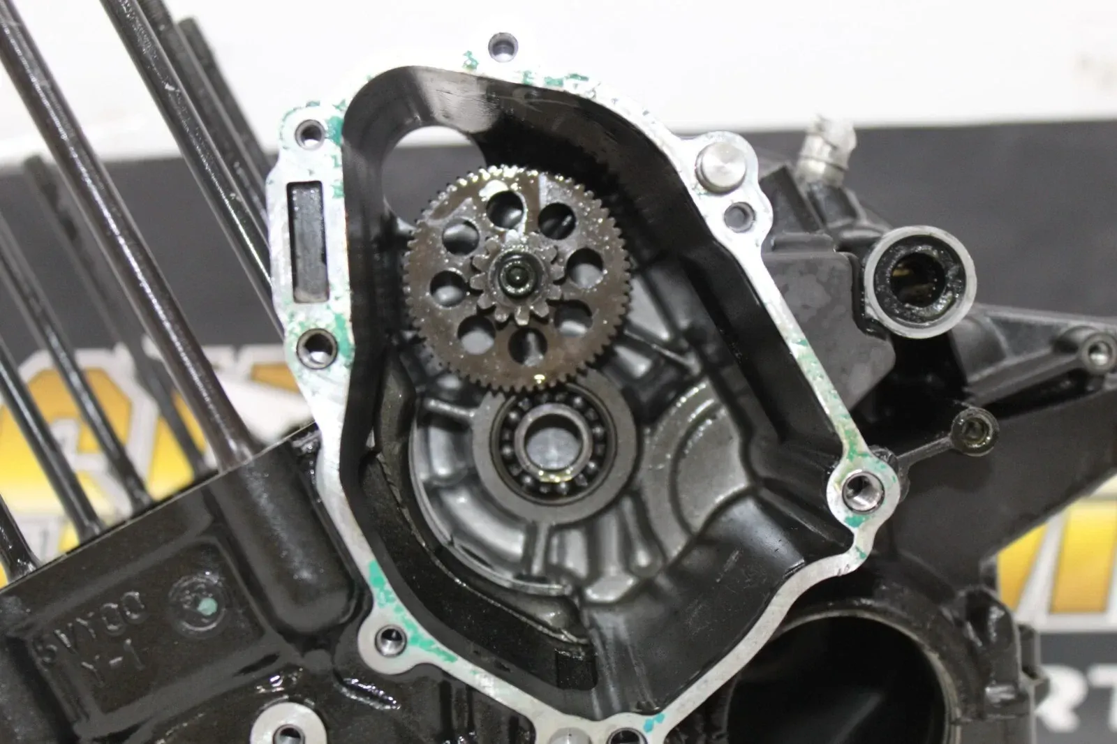 04-06 YAMAHA YZF R1 ENGINE MOTOR CRANKCASE CRANK CASES BLOCK