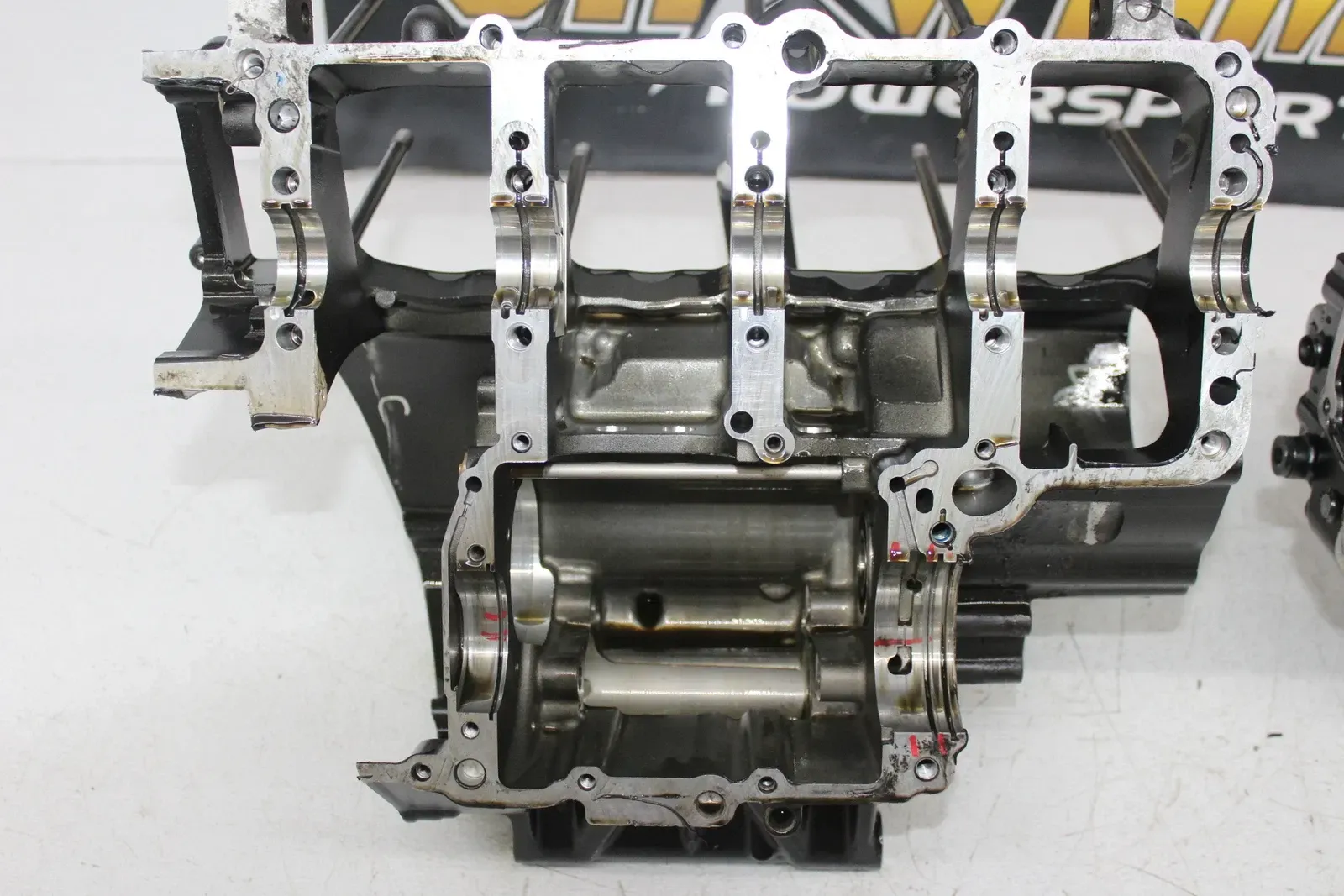 04-06 YAMAHA YZF R1 ENGINE MOTOR CRANKCASE CRANK CASES BLOCK