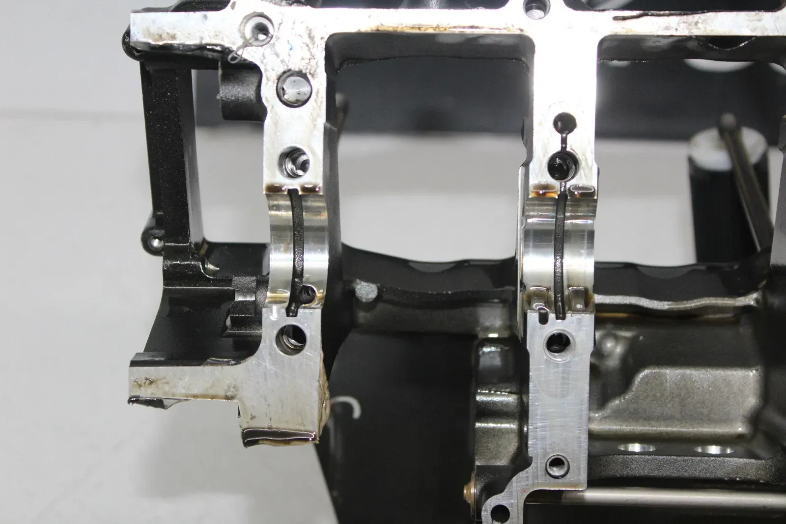 04-06 YAMAHA YZF R1 ENGINE MOTOR CRANKCASE CRANK CASES BLOCK