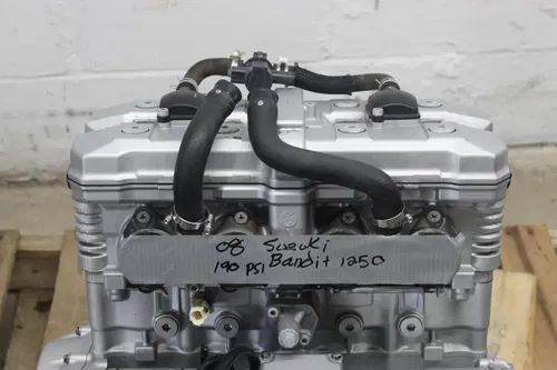 07-09 SUZUKI BANDIT 1250S GSF1250SA ABS ENGINE MOTOR CASES HEAD STRONG RUNNER