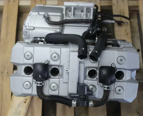 07-09 SUZUKI BANDIT 1250S GSF1250SA ABS ENGINE MOTOR CASES HEAD STRONG RUNNER
