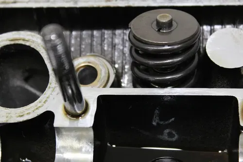 97-03 HONDA SHADOW ACE VT750 750 ENGINE REAR CYLINDER HEAD CAM VALVES COVER