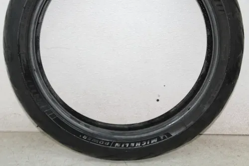 MICHELIN POWER 120/70 ZR 17 2CT FRONT TIRE (TREAD:5/32NDS)