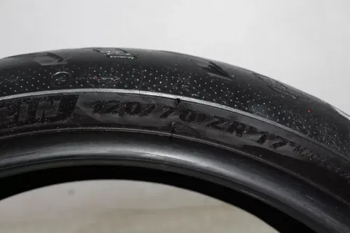 MICHELIN POWER 120/70 ZR 17 2CT FRONT TIRE (TREAD:5/32NDS)