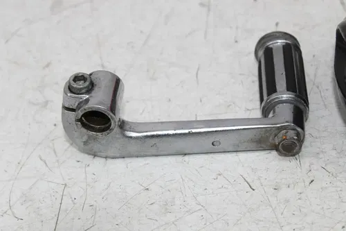 07-20 HARLEY-DAVIDSON SPORTSTER XL1200 RIGHT FRONT FOOT REST PEG STEP SHIFTER
