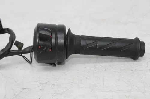 05-06 SUZUKI GSXR1000 LEFT RIGHT CONTROL SWITCH SWITCHES ON OFF TURN SIGNAL