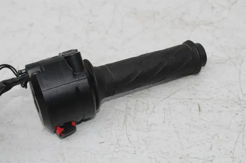 05-06 SUZUKI GSXR1000 LEFT RIGHT CONTROL SWITCH SWITCHES ON OFF TURN SIGNAL