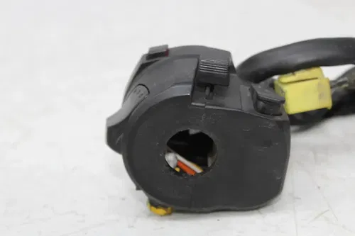 05-06 SUZUKI GSXR1000 LEFT RIGHT CONTROL SWITCH SWITCHES ON OFF TURN SIGNAL