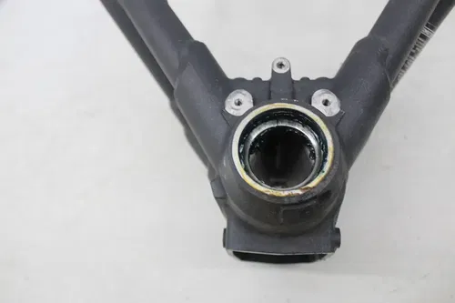 06-12 TRIUMPH DAYTONA 675 FRAME CHASSIS STPSS (STRAIGHT)