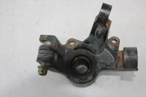 15-17 CAN-AM MAVERICK 1000R TURBO FRONT LEFT AXLE CARRIER SPINDLE