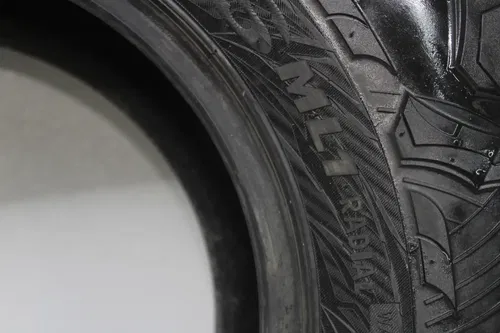 POLARIS CARNIVORE MAXXIS 30X10 R14 ML1 TIRE (TREAD:19/32NDS)