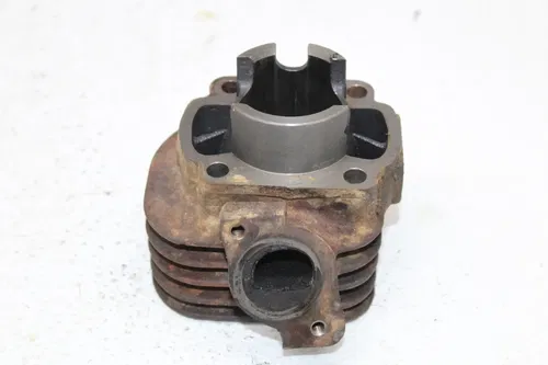 01 POLARIS SCRAMBLER 90 ENGINE TOP END CYLINDER HEAD W/ PISTON CYLINDER & PISTON