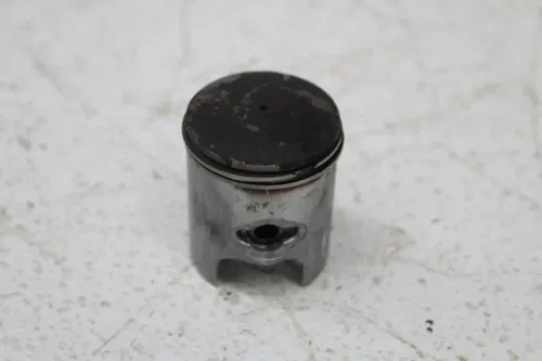 01 POLARIS SCRAMBLER 90 ENGINE TOP END CYLINDER HEAD W/ PISTON CYLINDER & PISTON