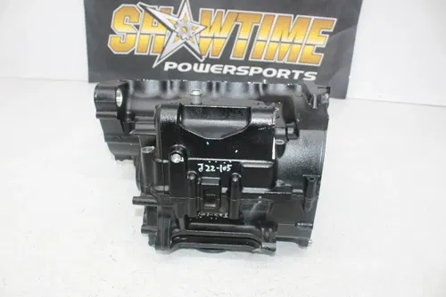 17-24 KAWASAKI Z900F ZR900 ABS ENGINE MOTOR CRANKCASE CRANK CASES BLOCK