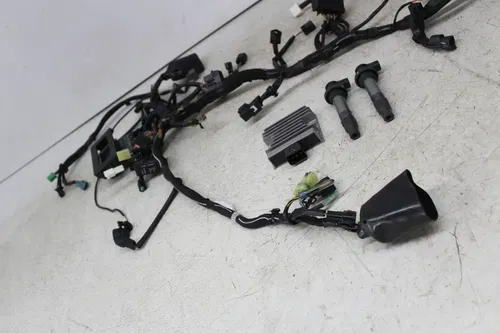 19 KAWASAKI NINJA 400 EX400 MAIN ENGINE WIRING HARNESS W/ COILS AND RECTIFIER