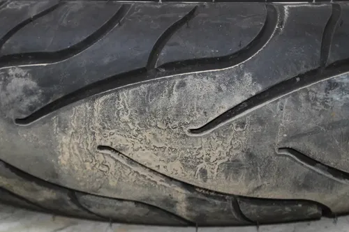 MICHELIN COMMANDER II 170/80 B15 M/C 77H REAR BACK TIRE (TREAD:7/32NDS)