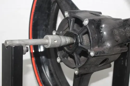 00-01 YAMAHA YZF R1 FRONT WHEEL RIM (READ)