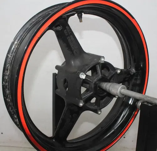 00-01 YAMAHA YZF R1 FRONT WHEEL RIM (READ)