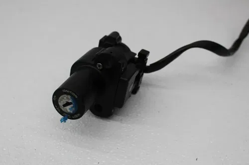 04-05 HONDA CBR1000RR IGNITION LOCK KEY SET W/ GAS CAP AND SEAT LOCK