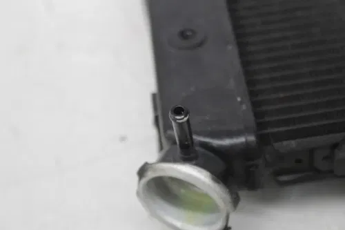 12-16 SUZUKI VSTROM 650 DL650 ENGINE COOLER COOLING RADIATOR RADIATER W/ FAN
