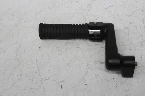 20-25 INDIAN CHIEFTAIN DARKHORSE LEFT REAR PASSENGER FOOT STEP PEG