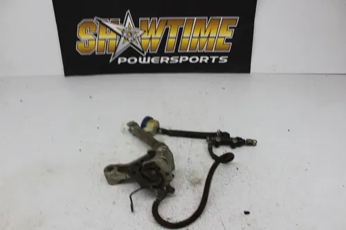 1986 KAWASAKI NINJA 600R ZX600A REAR BRAKE CALIPER MASTER REARSET