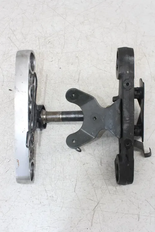01-04 SUZUKI INTRUDER VOLUSIA VL800 FRONT FORKS UPPER LOWER CLAMP TRIPLE TREE