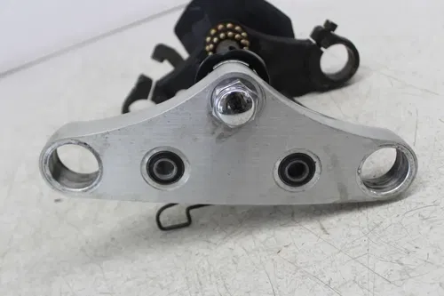 01-04 SUZUKI INTRUDER VOLUSIA VL800 FRONT FORKS UPPER LOWER CLAMP TRIPLE TREE
