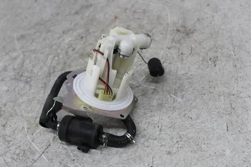15-18 HONDA CB300F ABS FUEL PUMP GAS PETROL SENDER UNIT