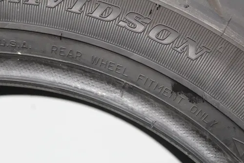 harley davidson dunlop 180/65b16 m/c 81h rear back tire (tread:7/32nds)