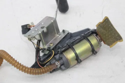 07-11 Harley-davidson Flhtcui Ultra Classic Electra Glide Fuel Gas Pump