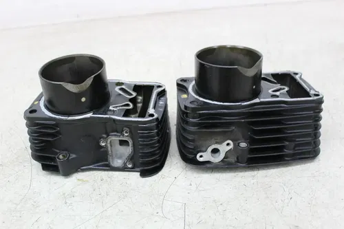 00 SUZUKI MARAUDER 800 VZ800 FRONT REAR ENGINE MOTOR CYLINDER JUG BLOCK PISTONS