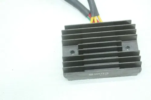 04-10 APRILIA RSV1000R RECTIFIER VOLTAGE REGULATOR (READ)