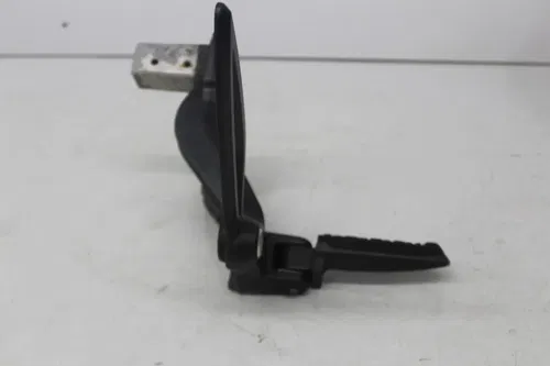 12-16 CAN-AM SPYDER RS-S ROADSTER RIGHT REAR BACK PASSENGER PEG
