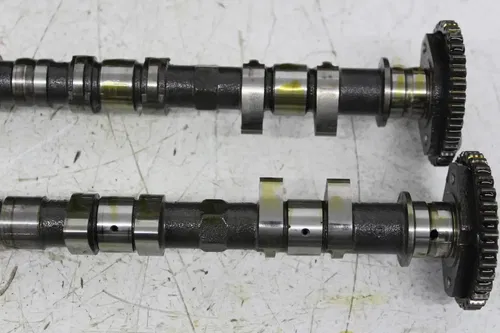 04 TRIUMPH DAYTONA 600 ENGINE TOP END CYLINDER HEAD CAMS VALVES COVER