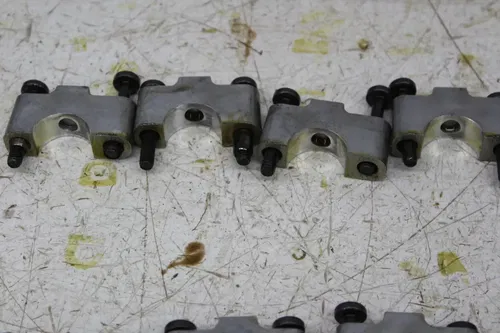 04 TRIUMPH DAYTONA 600 ENGINE TOP END CYLINDER HEAD CAMS VALVES COVER