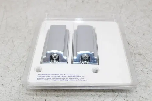 08-20 TRIUMPH AMERICA FRONT HIGHWAY FOOT RESTS PEGS STEPS SET PAIR