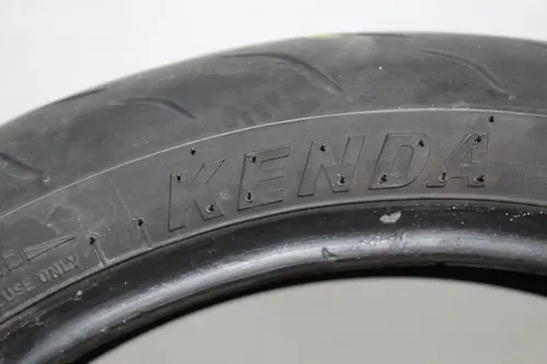 KENDA KM1 ST ROAD 120/70 ZR17 M/C (58W) FONT TIRE (TREAD:4/32NDS)