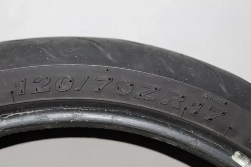KENDA KM1 ST ROAD 120/70 ZR17 M/C (58W) FONT TIRE (TREAD:4/32NDS)
